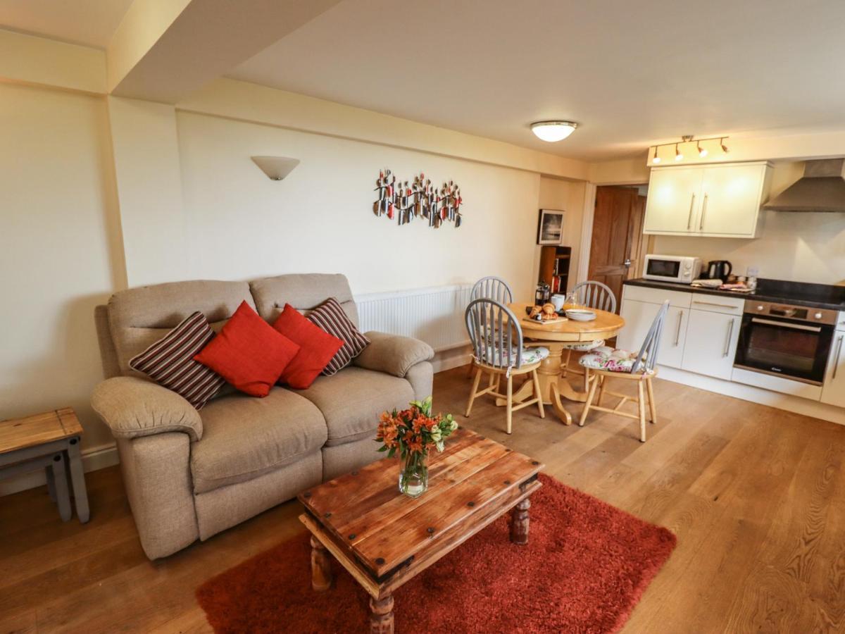 The Garden Apartment Whitby Buitenkant foto